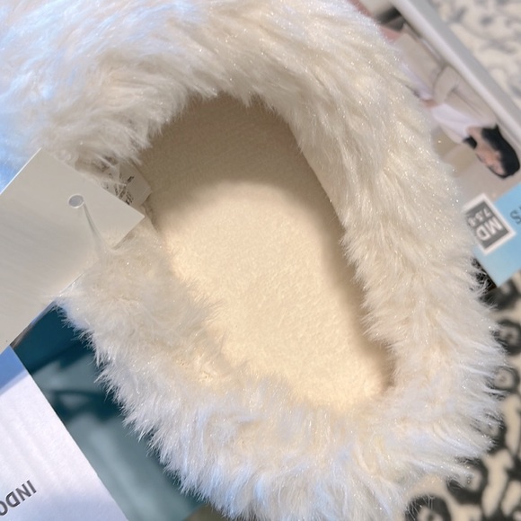 Isotoners Slippers Memory Foam Gray Indoor Outdoor Sole Womens 7.5-8 - Picture 10 of 11